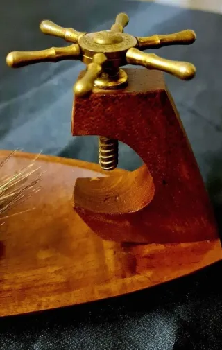 Gondola aperitivo con timone apribottiglie