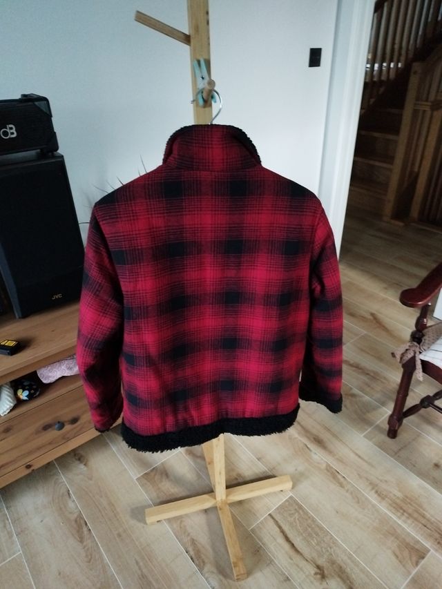 Chaquetón de algodón a cuadros muy calentito.