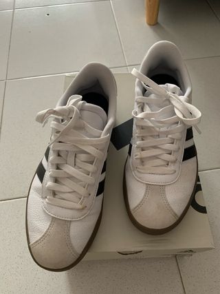 Zapatillas Adidas Mujer Blancas y Negras