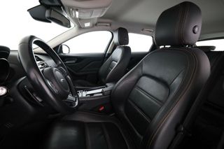Jaguar F-Pace 20d Pure AWD