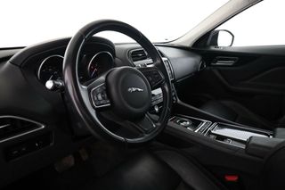 Jaguar F-Pace 20d Pure AWD