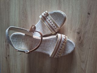 Sandalias cuña beige T.39 (25cm)