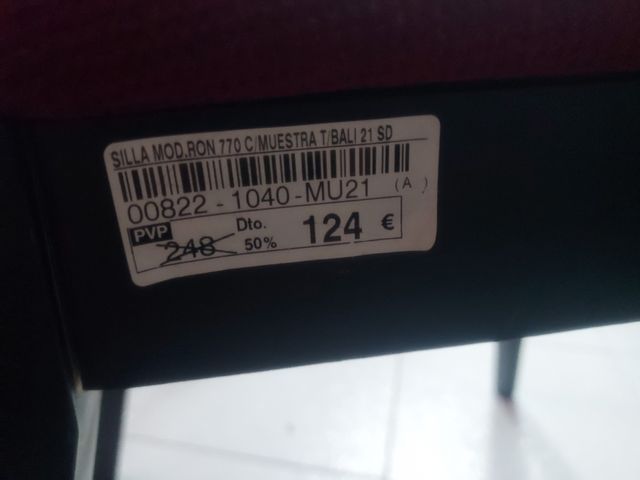 3 Sillas comedor vino tinto -30€