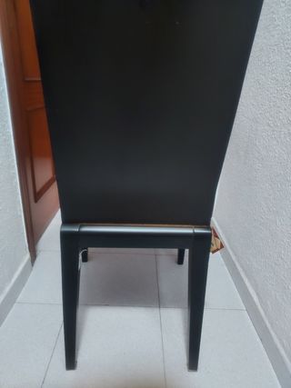 3 Sillas comedor vino tinto -30€