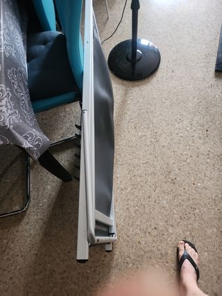 Tumbona plegable de tela y metal