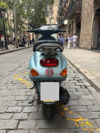 Vespa ET2 50cc - buen estado - 800€