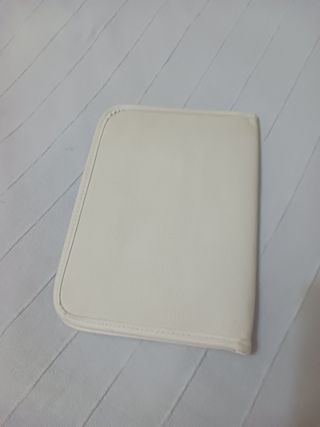 Portadocumentos piel Tuc Tuc en color celeste