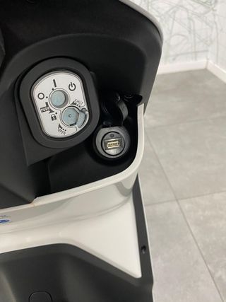 HONDA EM1 EVP1 BLANCA - KM0