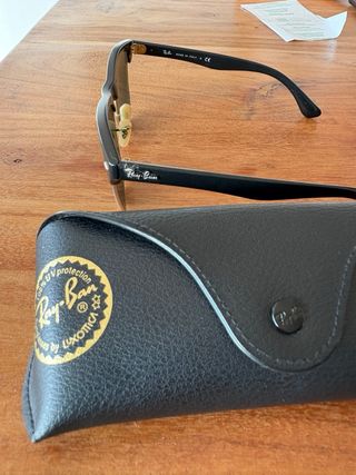 Gafas de sol Ray-Ban Clubmaster negras