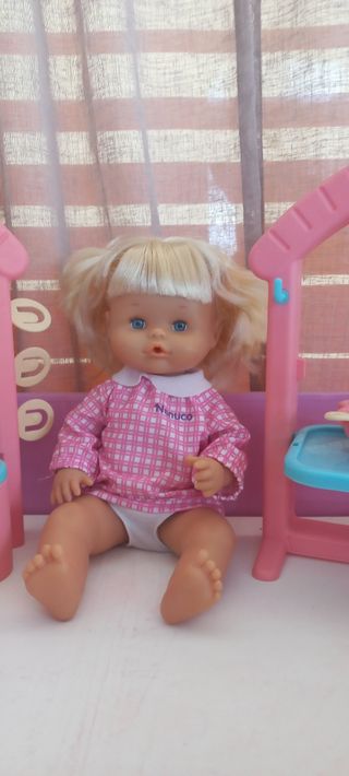 Bambola Nenuco Scuola
