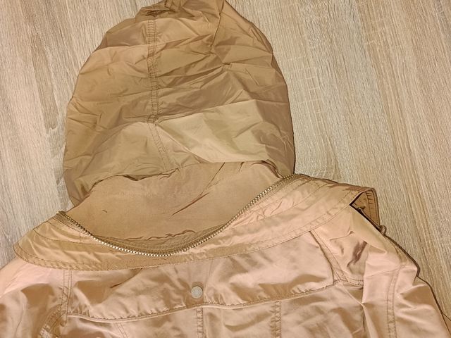 Gabardina Massimo Dutti color miel