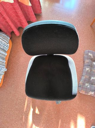 Silla de escritorio negra