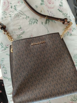 Borsa Michael Kors secchiello marrone