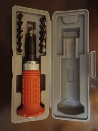 Destornillador de impacto con puntas