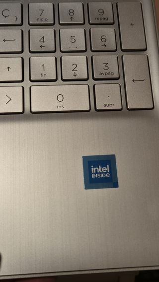 Portátil HP 15.6 Full HD