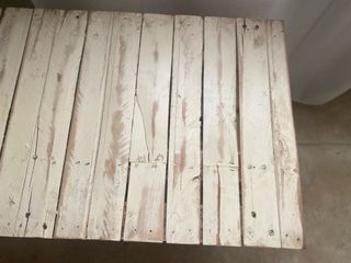 Mesa Palet color Blanco  roto con Ruedas