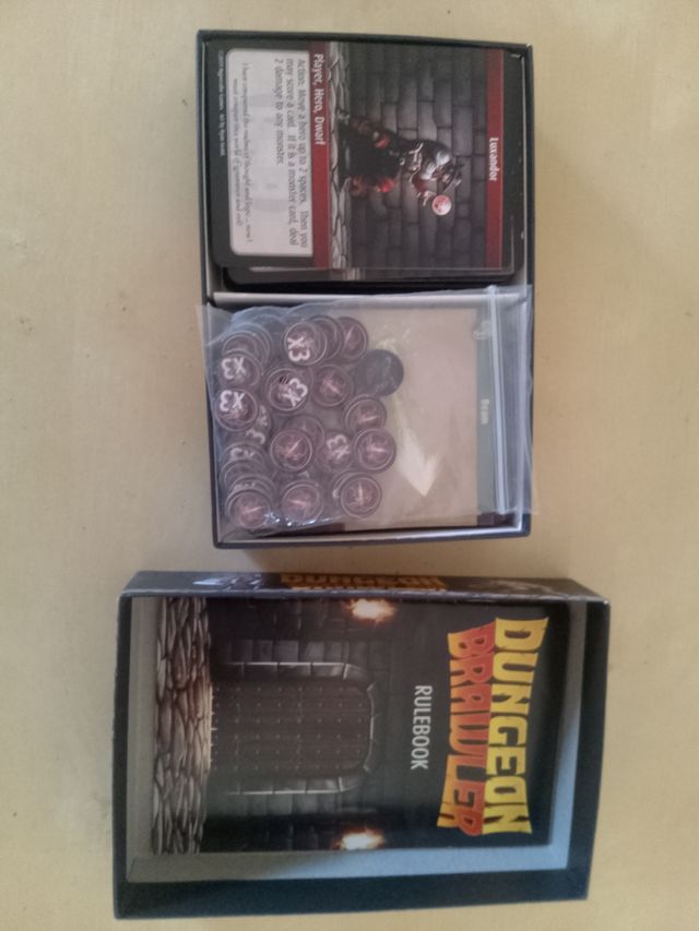 Dungeon Brawler Juego de Cartas