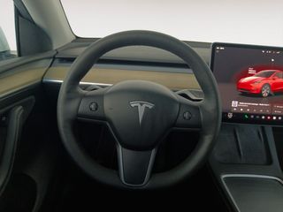 Tesla Model Y RWD