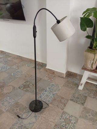 Regalo Lámpara de pie moderna negra y blanca