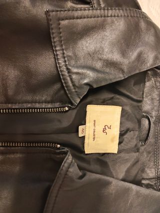 Chaqueta de piel negra para mujer