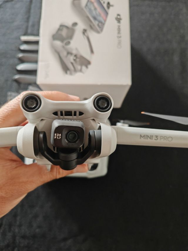 DJI Mini 3 Pro con mando RC