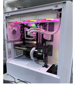 PC Gaming RTX 5070 Ti Ryzen 7 9800X3D