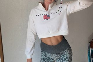 Sudadera corta blanca con cremallera