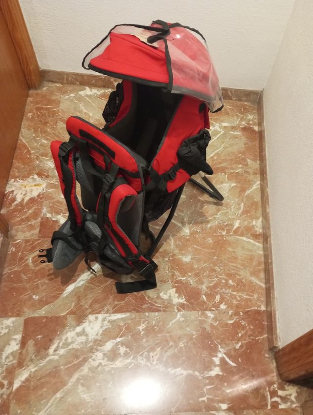 Mochila portabebés senderismo