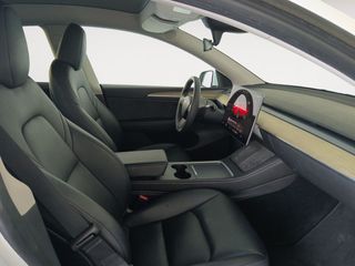 Tesla Model Y RWD