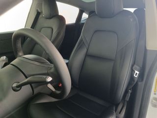 Tesla Model Y RWD