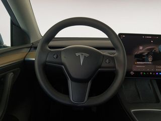 Tesla Model Y RWD