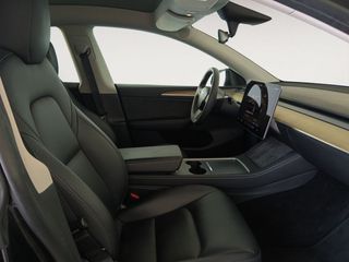 Tesla Model Y RWD