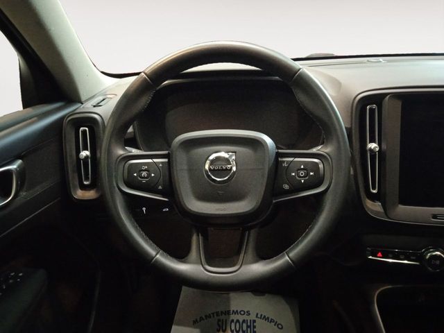 Volvo XC40 Essential 2WD