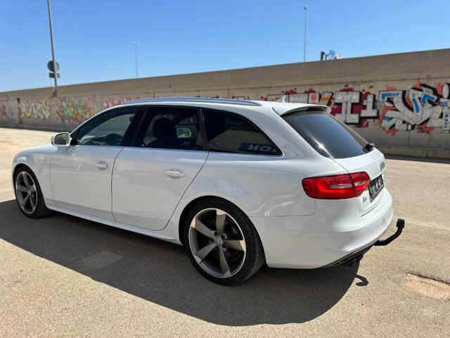 Audi A4 Avant 2.0TDi Quattro 2015