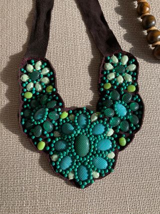 Lote 6 collares y 1 pulsera bisutería