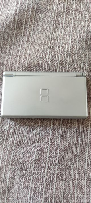Nintendo DS Plateada 