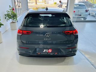 Volkswagen Golf 8 2.0 TDI 115 CV 