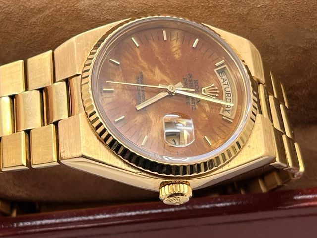 Rolex Oysterquartz Day-Date 19018 Oro