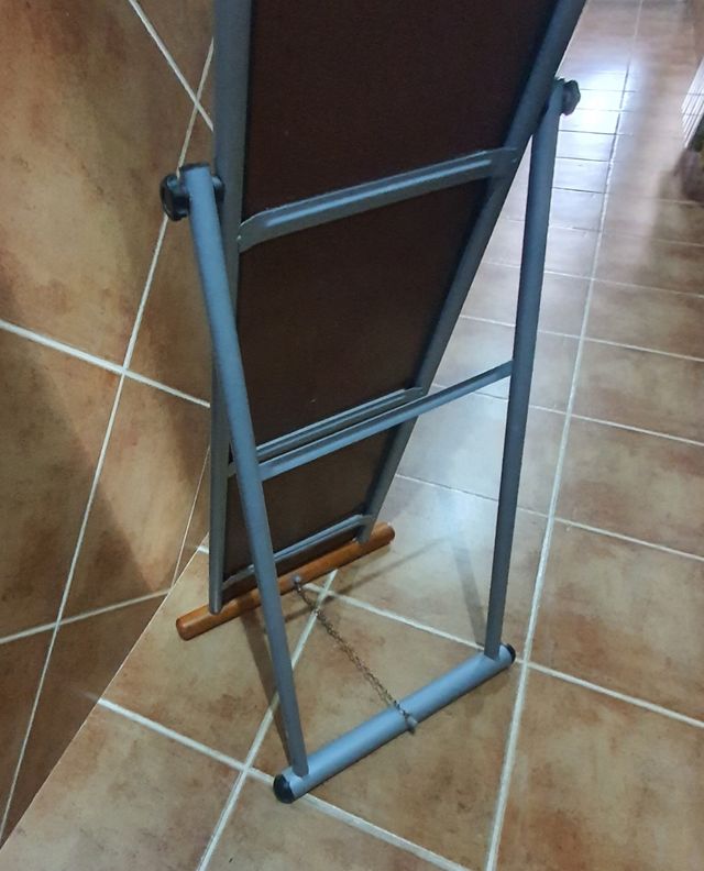 Espejo de pie , Habitación