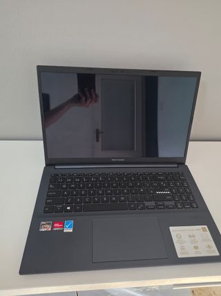 Asus Vivobook Pro 15 OLED - PANTALLA ROTA