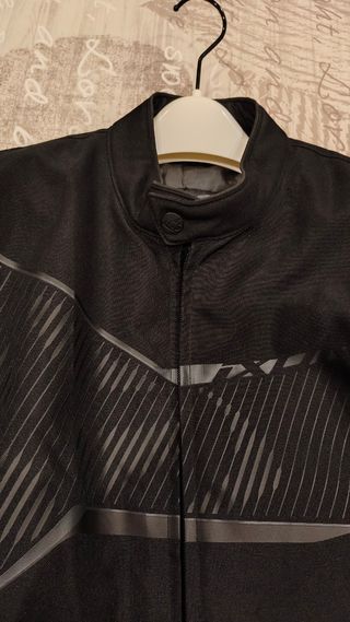Chaqueta Ixon