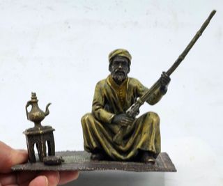 Escultura Bronce de Viena Árabe con Espingarda