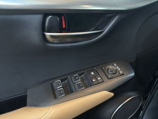 Lexus NX 2.5 300h F Sport Panorámico