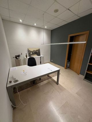 Oficina en alquiler en Centre en Girona
