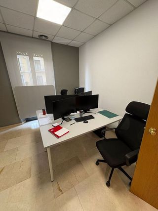 Oficina en alquiler en Centre en Girona