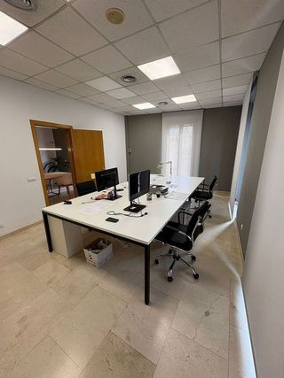 Oficina en alquiler en Centre en Girona