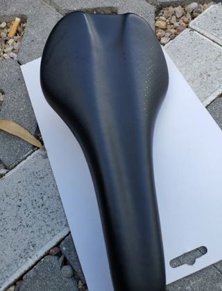 Sillín de bicicleta negro