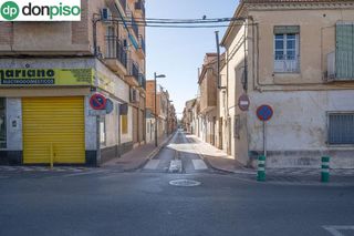 Terreno en venta en Avda. De los Ogíjares en Armilla