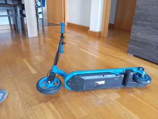 Patinete eléctrico E-Swift para niños