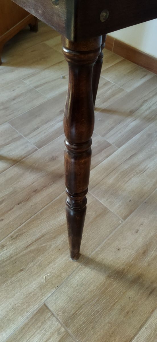 Mesa camilla redonda de madera